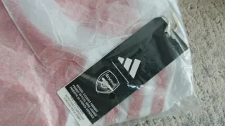 M*****